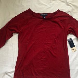 jones new york  top size M 3/4 sleeve bergandy
